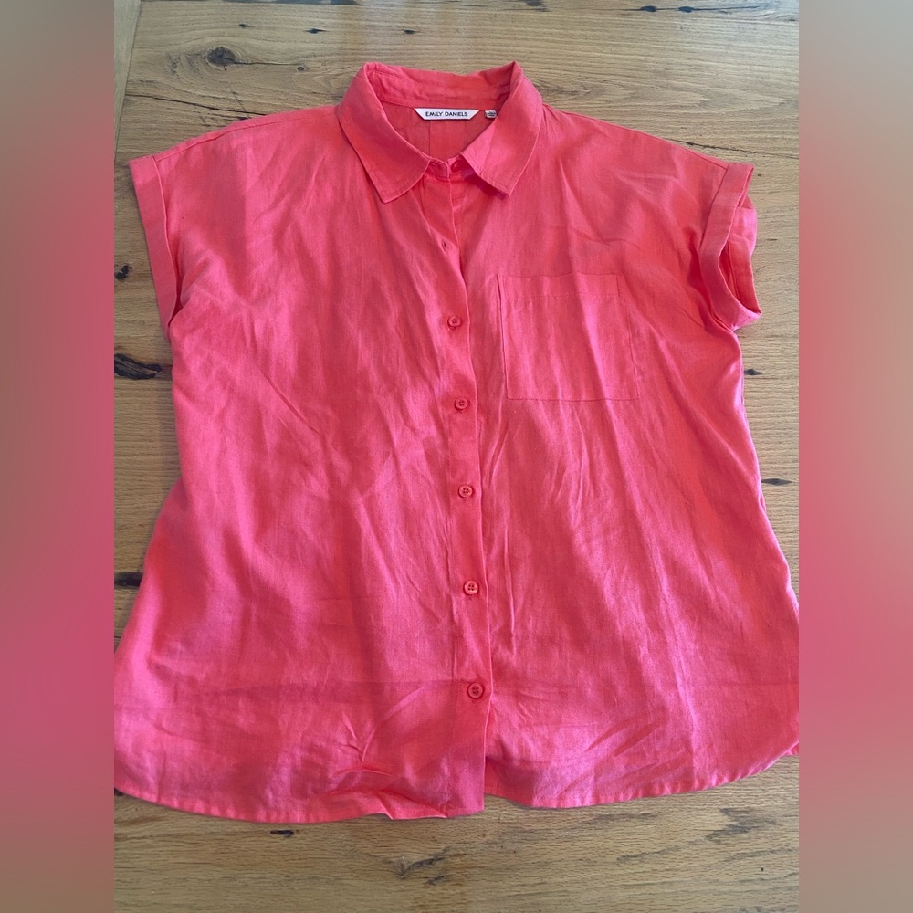 Emily Daniel’s Vibrant‎ Coral Button-Down Shirt Short Sleeve Women’s Large Prelo
